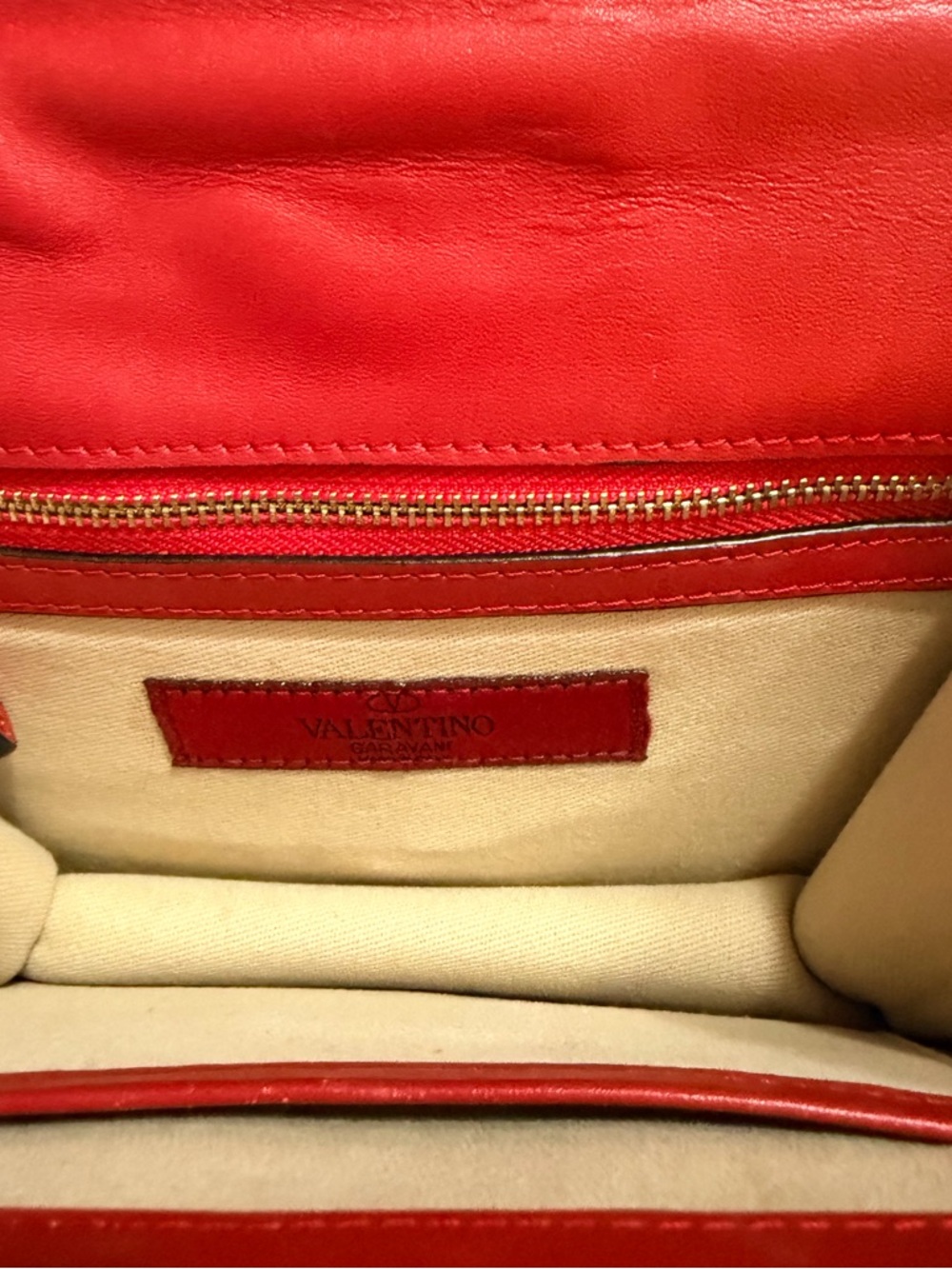Valentino Garavani Red Leather Rockstud Chain Shoulder Bag Like New Authentic - Picture 13 of 14